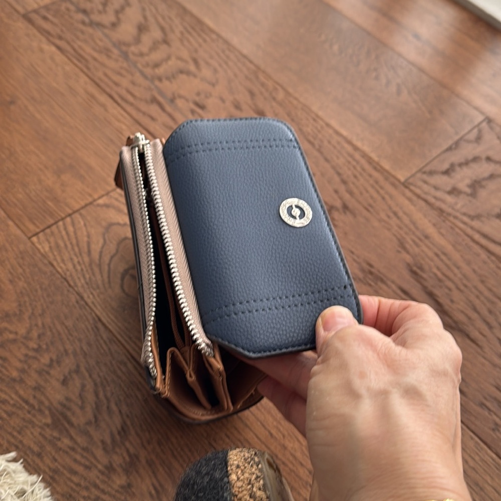 Parfois Wallet-New without tags - Picture 3 of 3